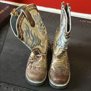 Ariat Kids Ankle Boots with Blue and Brown Design